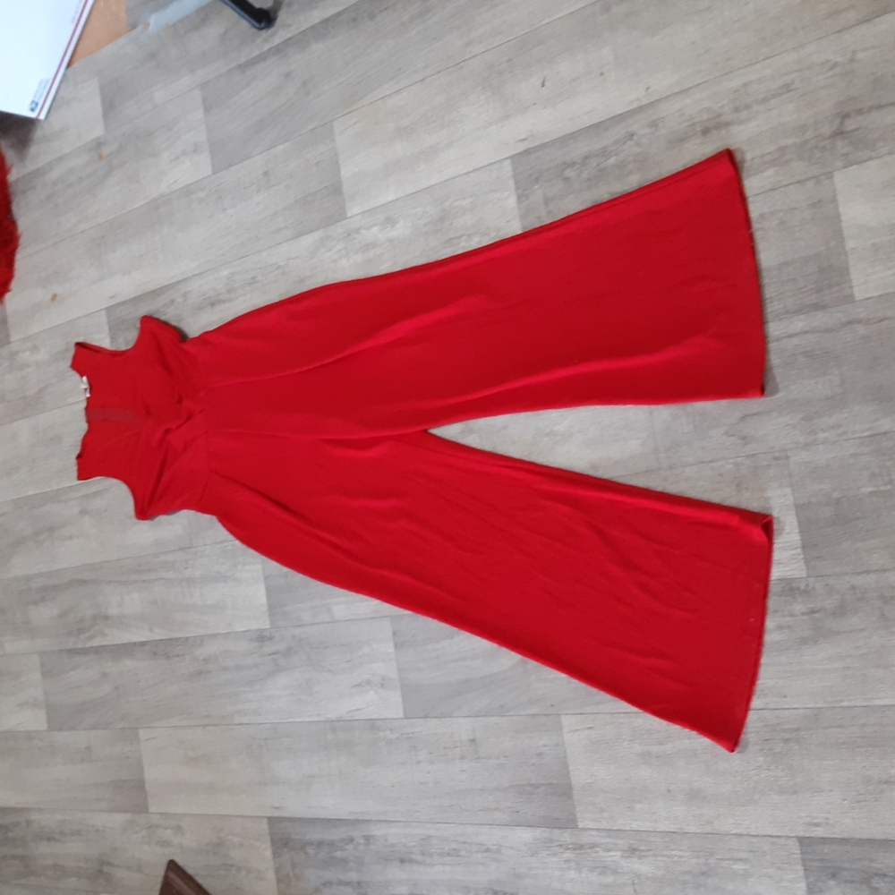 Womens Red Wide Leg Jumper Sz Medium Long dressy 1 piece Pants Romper CHARLOTTE